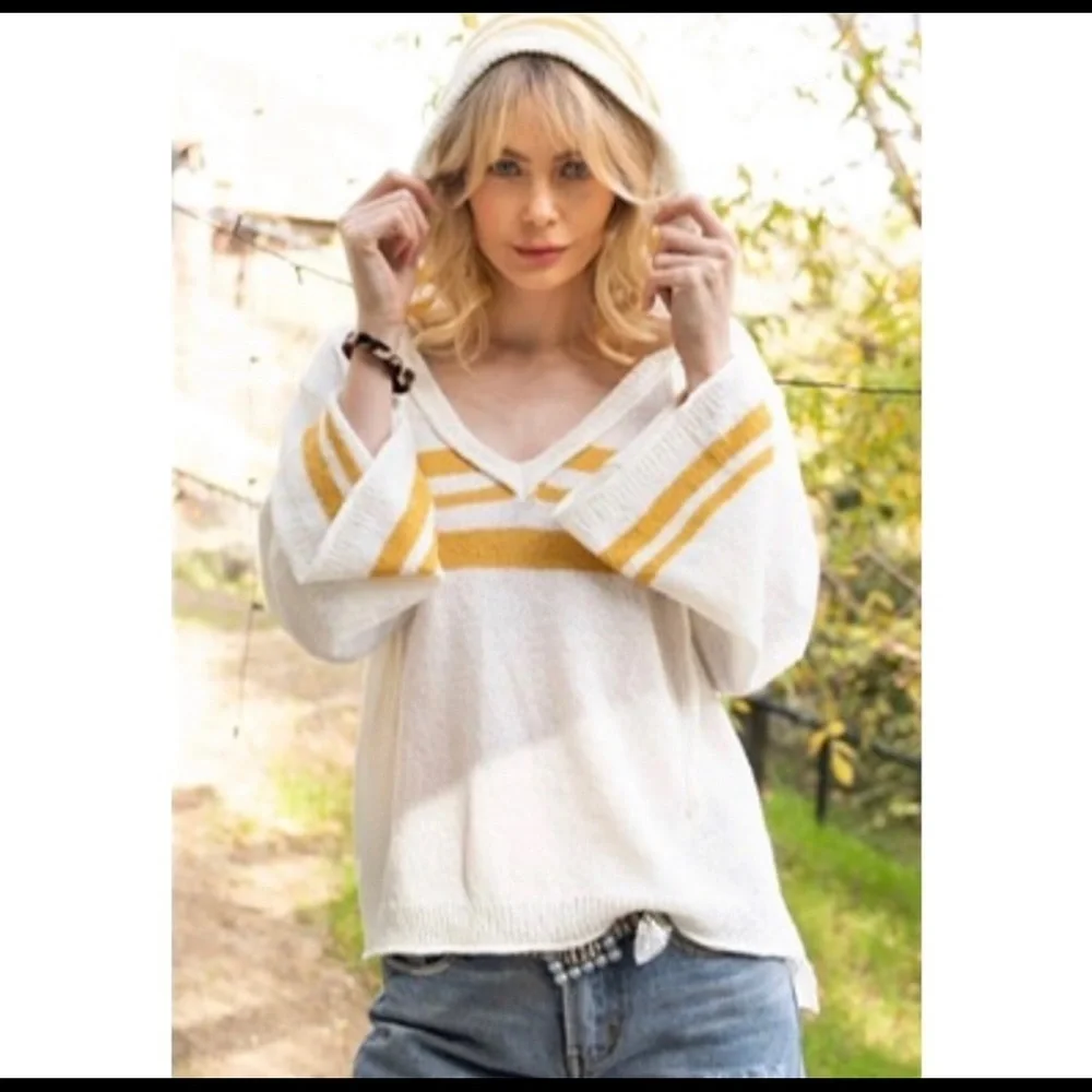 Sail Away Lightweight Hoodie Sweater